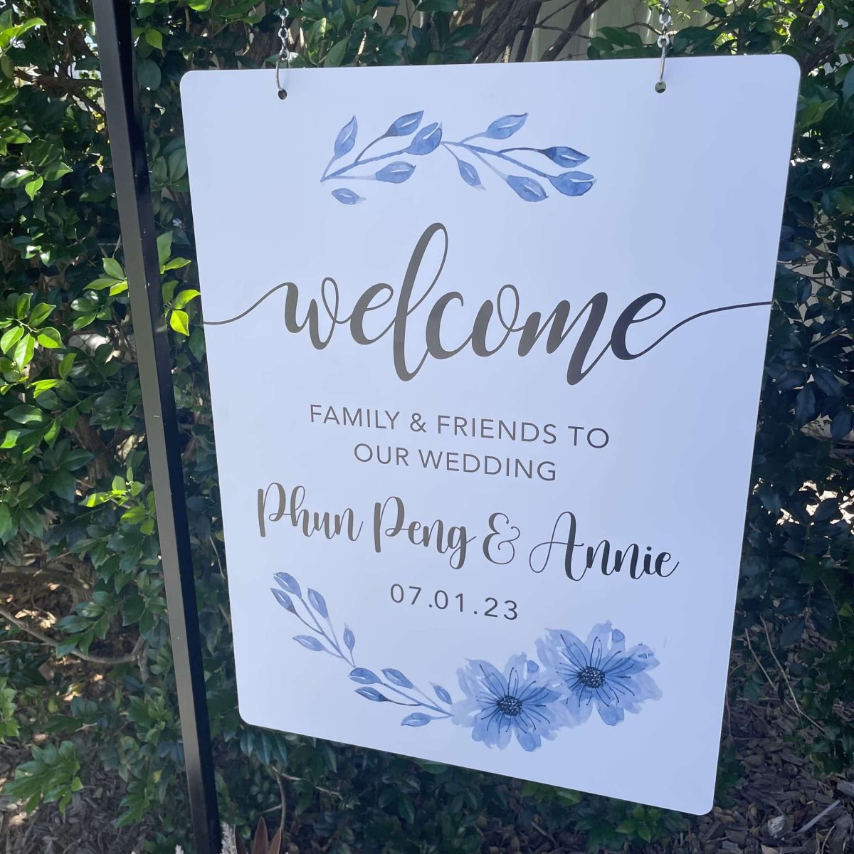 Blue Flowers Welcome Sign - Image 5