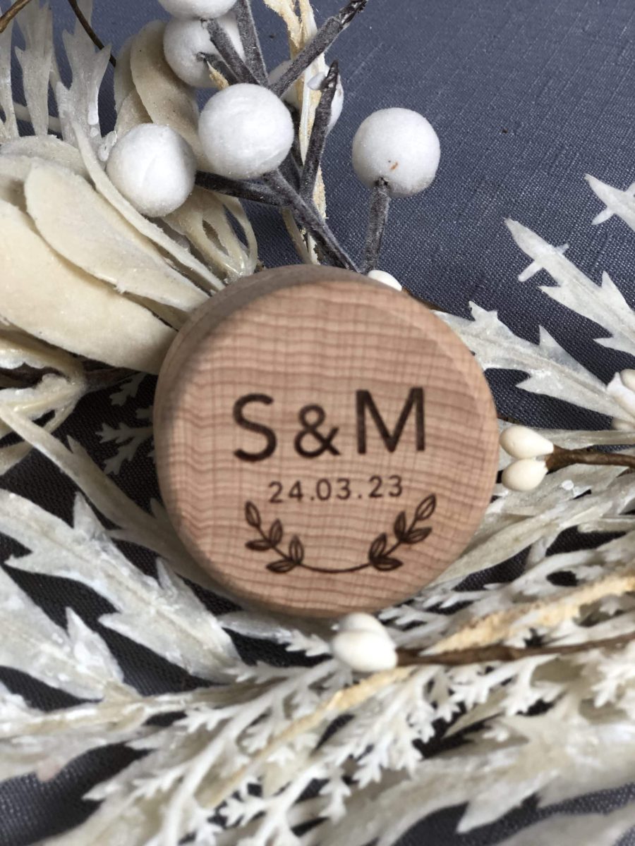 Personal Timber "Wreath Ring Box"- Custom Initials & Wedding Date - Image 6