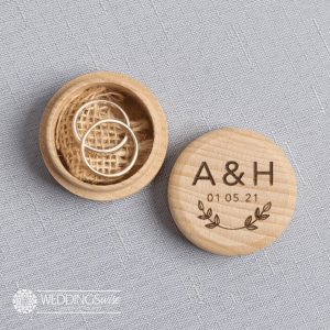 Wreath Ring Box with Custom Initials and Date