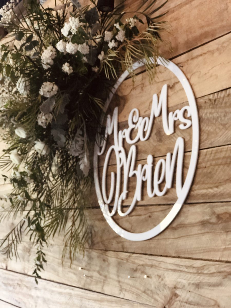 Mr & Mrs Custom Name White Acrylic Word Ring - Image 2