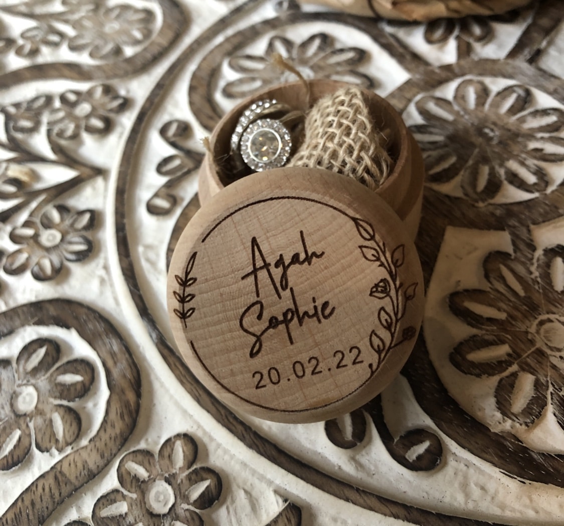 "Personlised Flower Wreath" Timber Ring Box- Custom Names and Wedding Date - Image 6