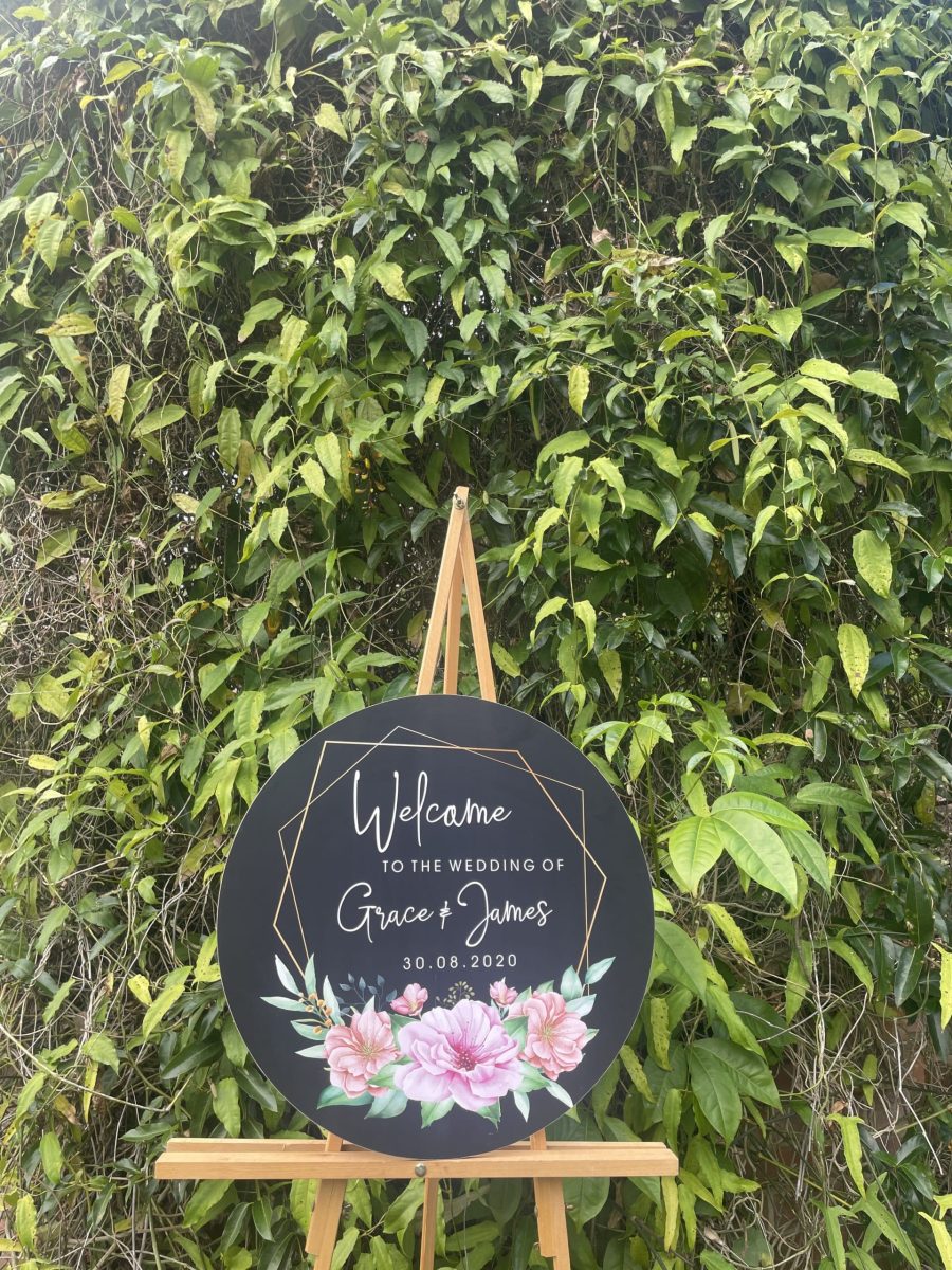 Black Spring Flower Wreath Printed Welcome Sign - Image 2