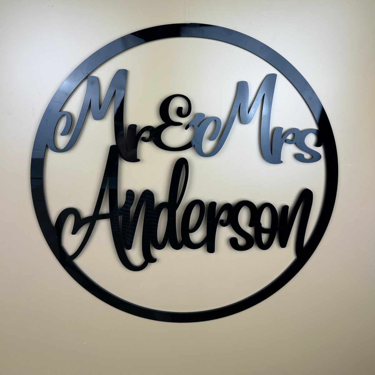 Mr & Mrs Custom Name Black Acrylic Word Ring - Image 3